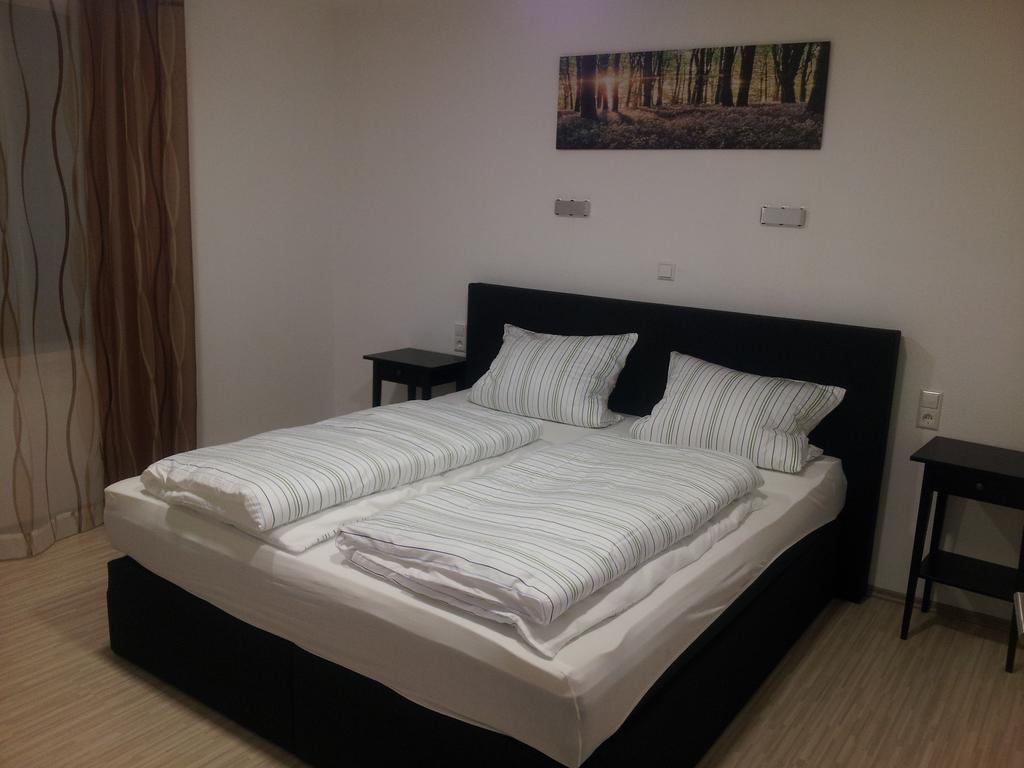 Ferienwohnung Mueller Кенцинген Экстерьер фото